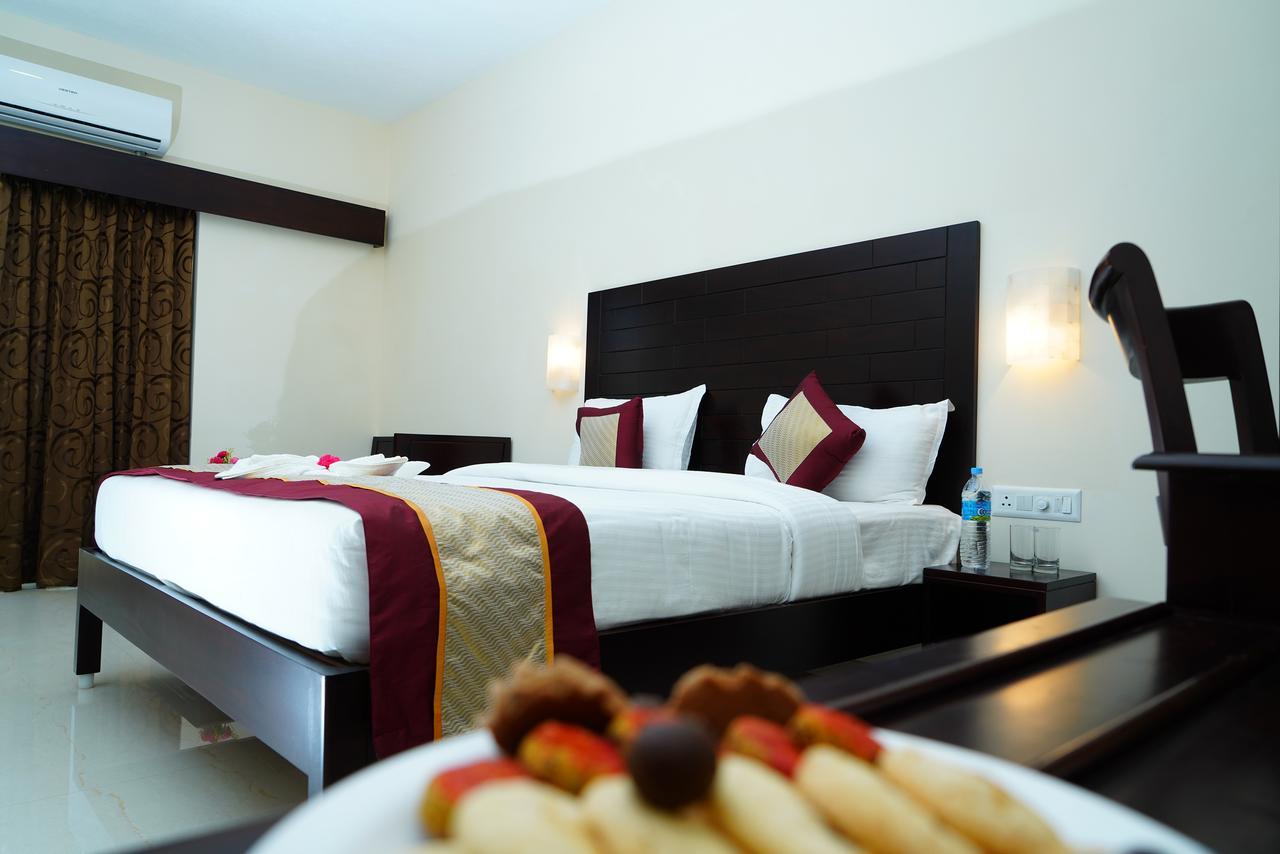 Five Falls Resort Kuttālam Εξωτερικό φωτογραφία